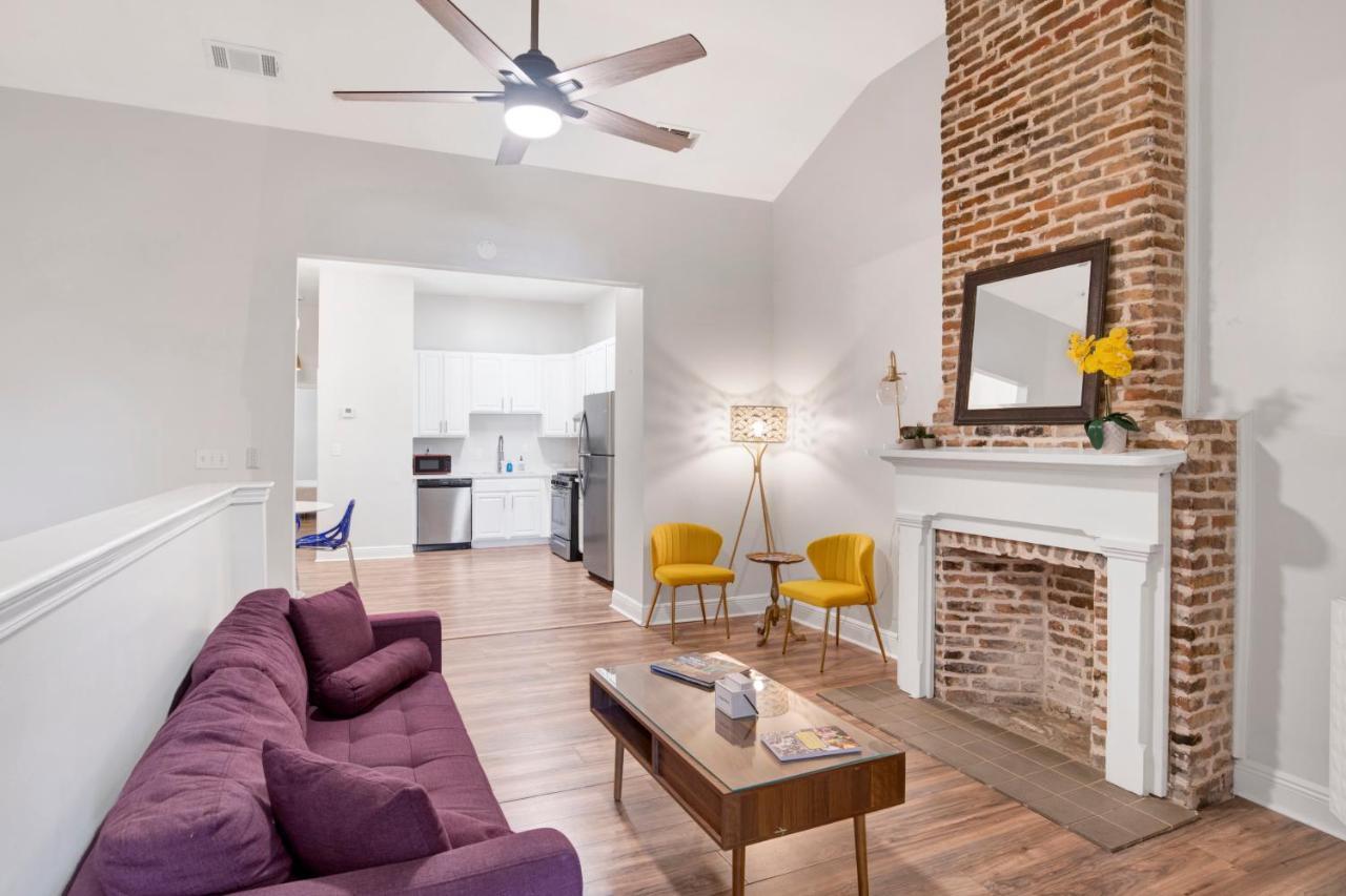Stars On State In The Heart Of Downtown Historic District Apartman Mobile Kültér fotó